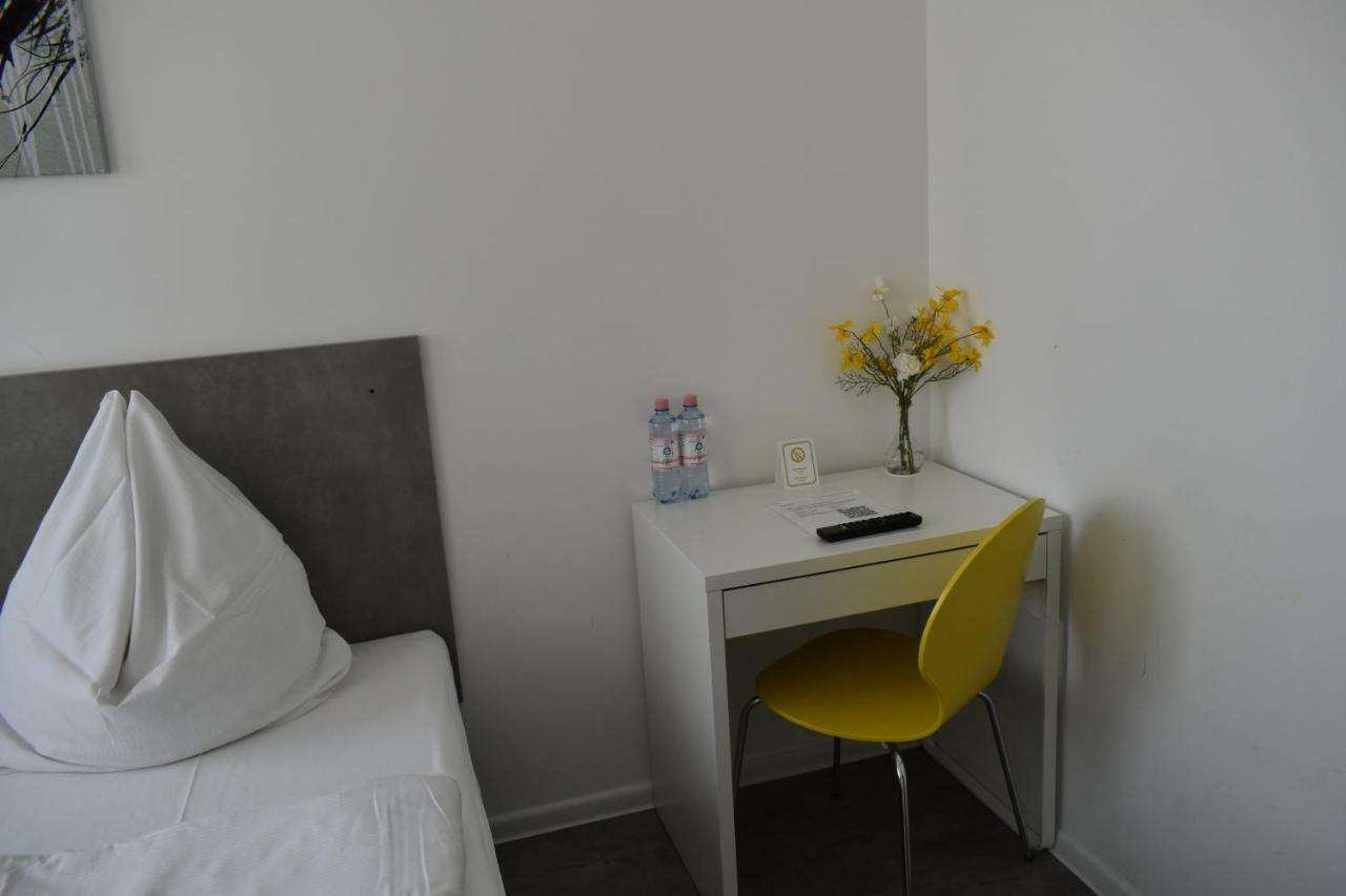 Motel Schoenefeld Großziethen Zewnętrze zdjęcie