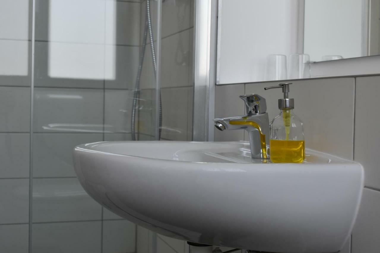 Motel Schoenefeld Großziethen Zewnętrze zdjęcie