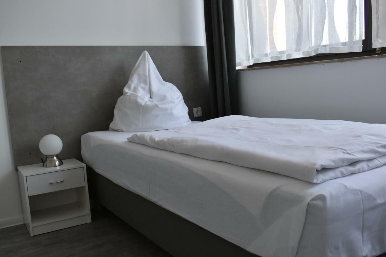 Motel Schoenefeld Großziethen Zewnętrze zdjęcie
