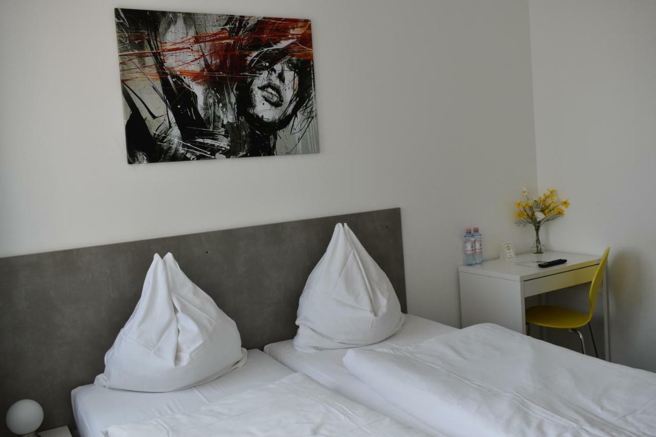 Motel Schoenefeld Großziethen Zewnętrze zdjęcie
