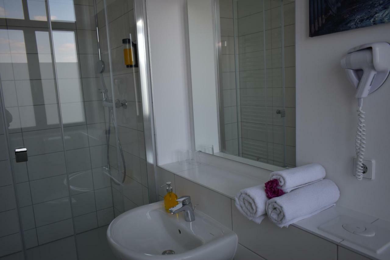 Motel Schoenefeld Großziethen Zewnętrze zdjęcie